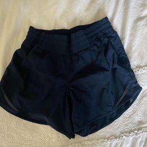 NWOT Lululemon Hotty Hot shorts. !Brand New!